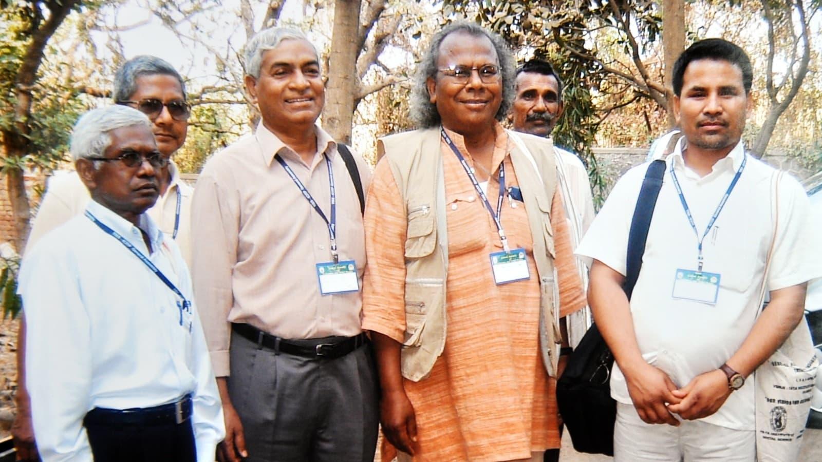 डा. राम दयाल मुंडा: बहुआयामी व्यक्तित्व