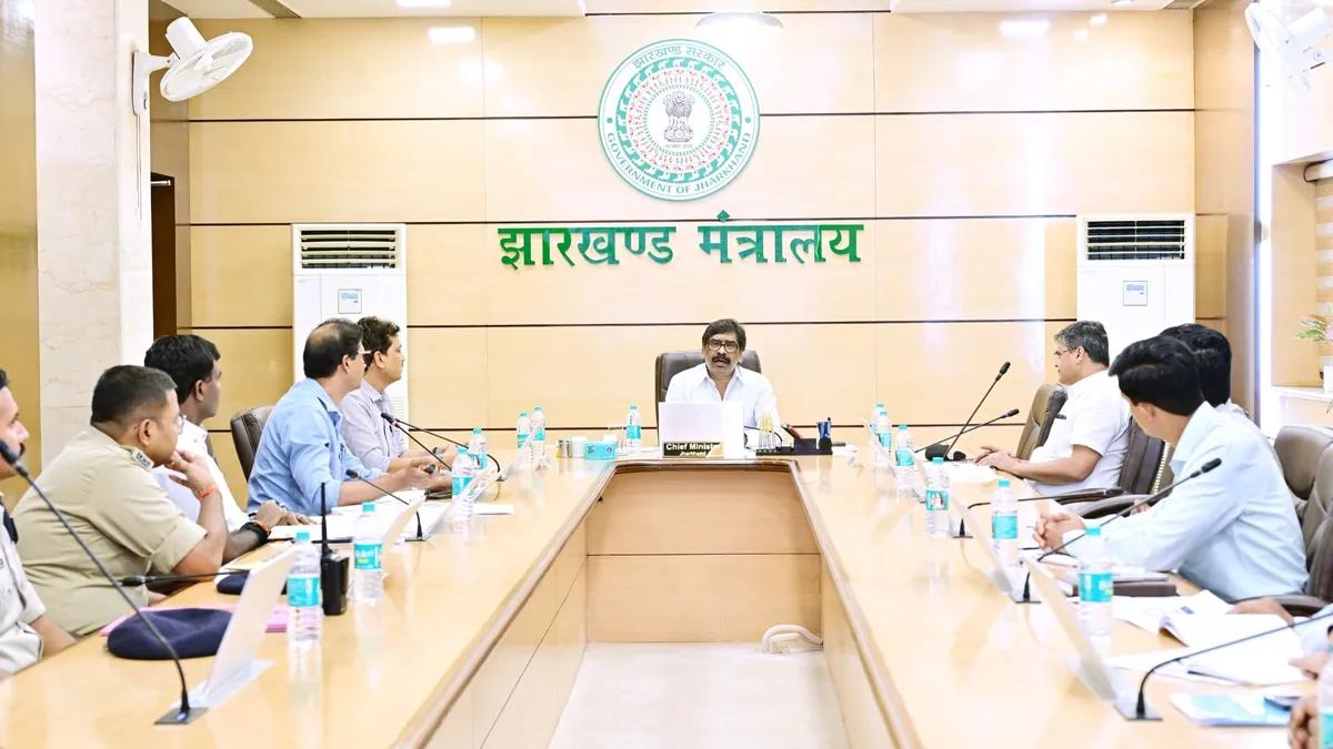 रांची के सुनियोजित विकास पर मुख्यमंत्री हेमन्त सोरेन का जोर, ड्रेनेज, ट्रैफिक और वेंडर व्यवस्था सुधारने के निर्देश