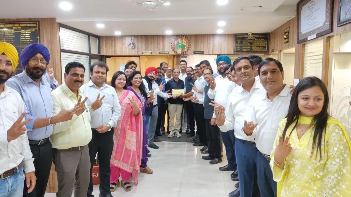 झारखंड चैंबर चुनाव: पहले दिन 42 नामांकन, 1 सितंबर तक पर्चा; 13 सितंबर को होगा मतदान